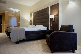 Отель Lydia Hotel Тарту Улучшенный двухместный номер с 1 кроватью или 2 отдельными кроватями и доступом в спа-центр-2